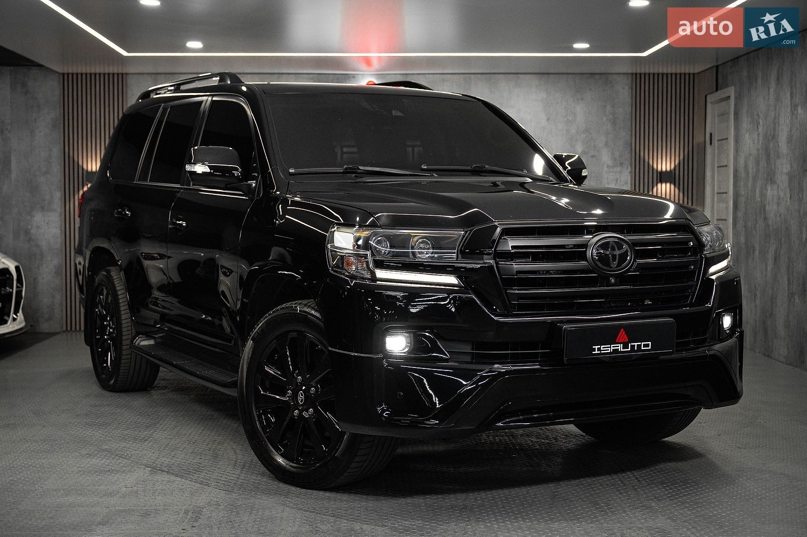 Toyota Land Cruiser 2017 VIN JTMCV02JX04223465 фото оголошення 2 з 30