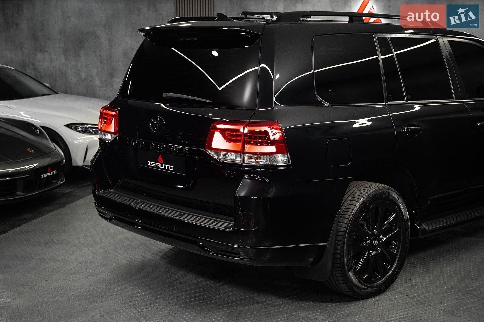 Toyota Land Cruiser 2017 VIN JTMCV02JX04223465 фото оголошення 12 з 30