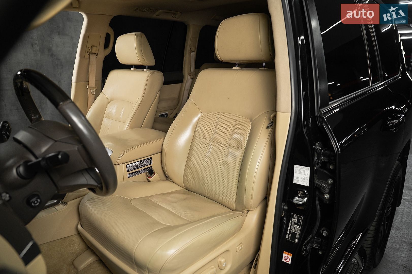 Toyota Land Cruiser 2017 VIN JTMCV02JX04223465 фото оголошення 20 з 30