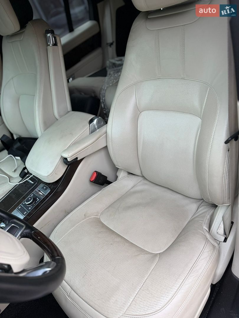 Land Rover Range Rover 2018 VIN SALGS2RE5JA393890 фото оголошення 9 з 17