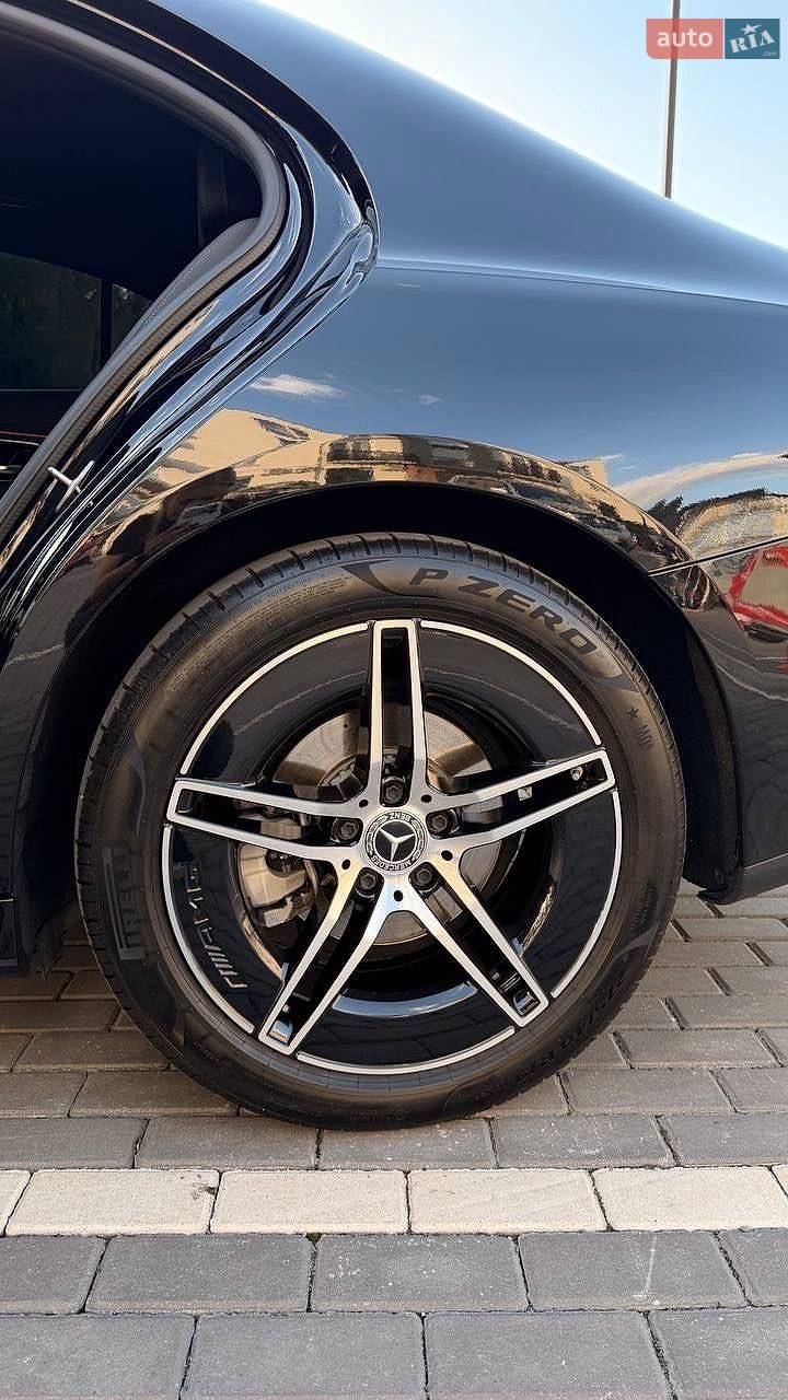 Mercedes-Benz E-Class 2023 VIN W1KLF0EB3RA016907 фото оголошення 36 з 49