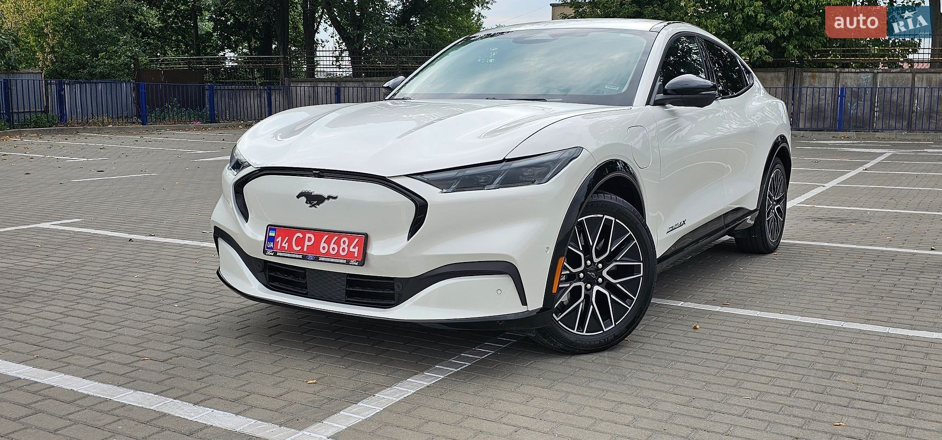 Ford Mustang Mach-E 2024 VIN 3FMTK3SU1RMA04749 фото оголошення 11 з 111