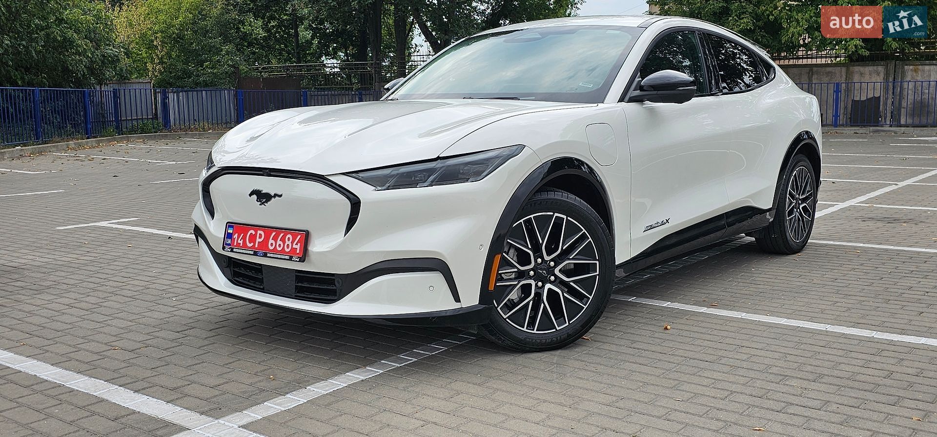 Ford Mustang Mach-E 2024 VIN 3FMTK3SU1RMA04749 фото оголошення 12 з 111