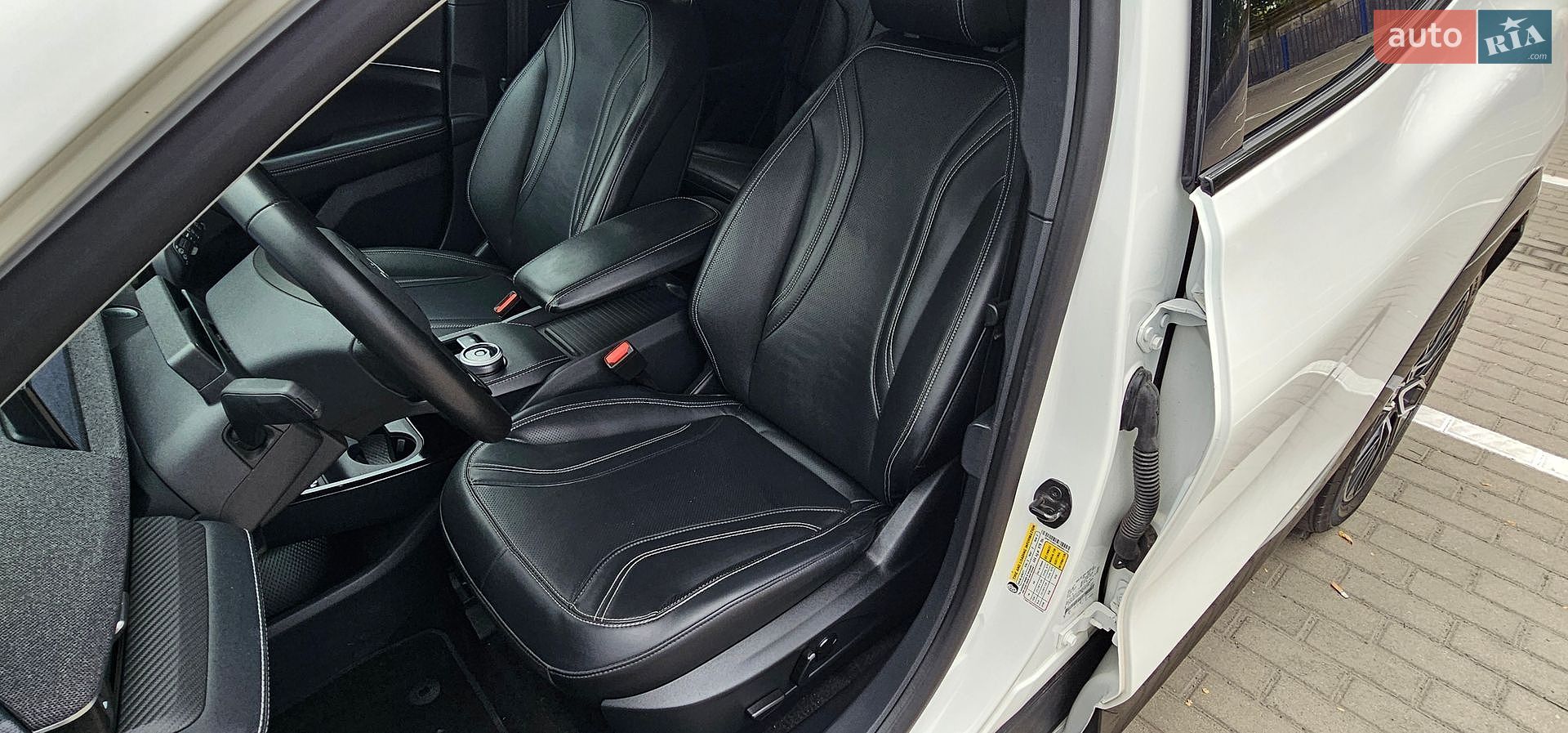 Ford Mustang Mach-E 2024 VIN 3FMTK3SU1RMA04749 фото оголошення 101 з 111