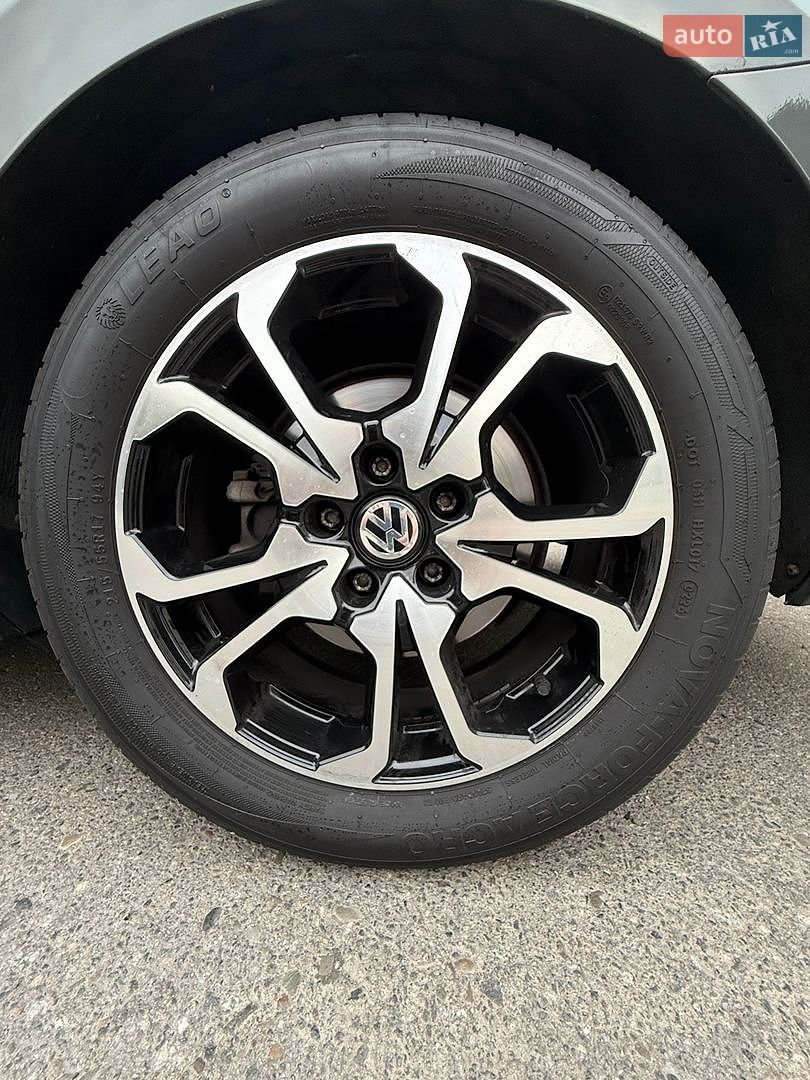 Volkswagen Passat 2014 VIN WVWZZZ3CZFP406801 фото оголошення 18 з 31