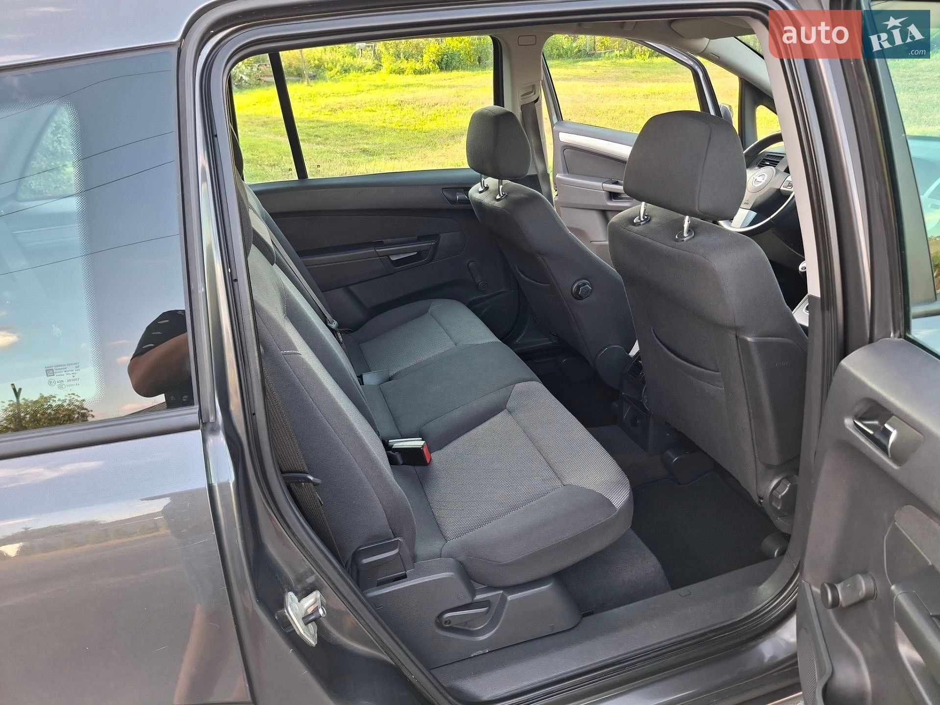 Opel Zafira 2012 VIN W0L0AHM75C2090060 фото оголошення 8 з 13