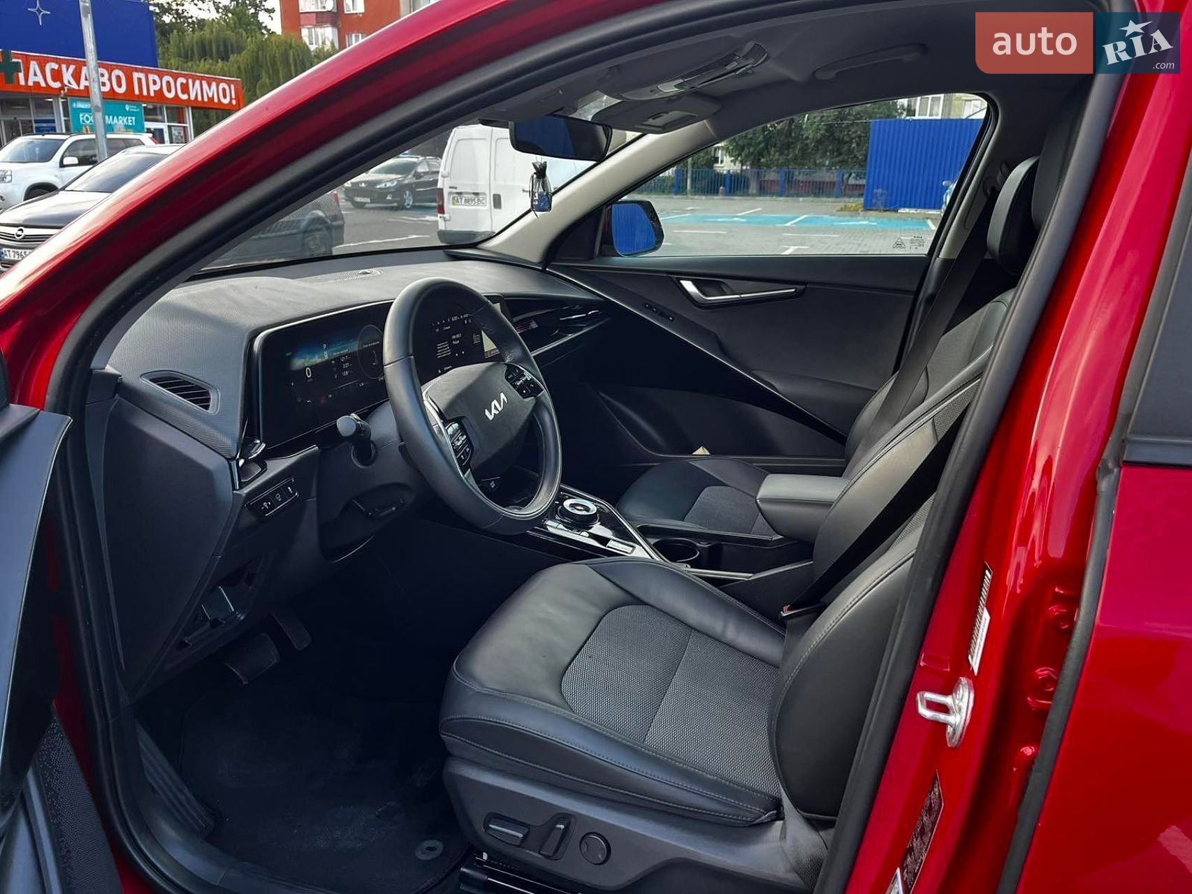 KIA Niro 2024 VIN KNDCR3L15R5113256 фото оголошення 13 з 18