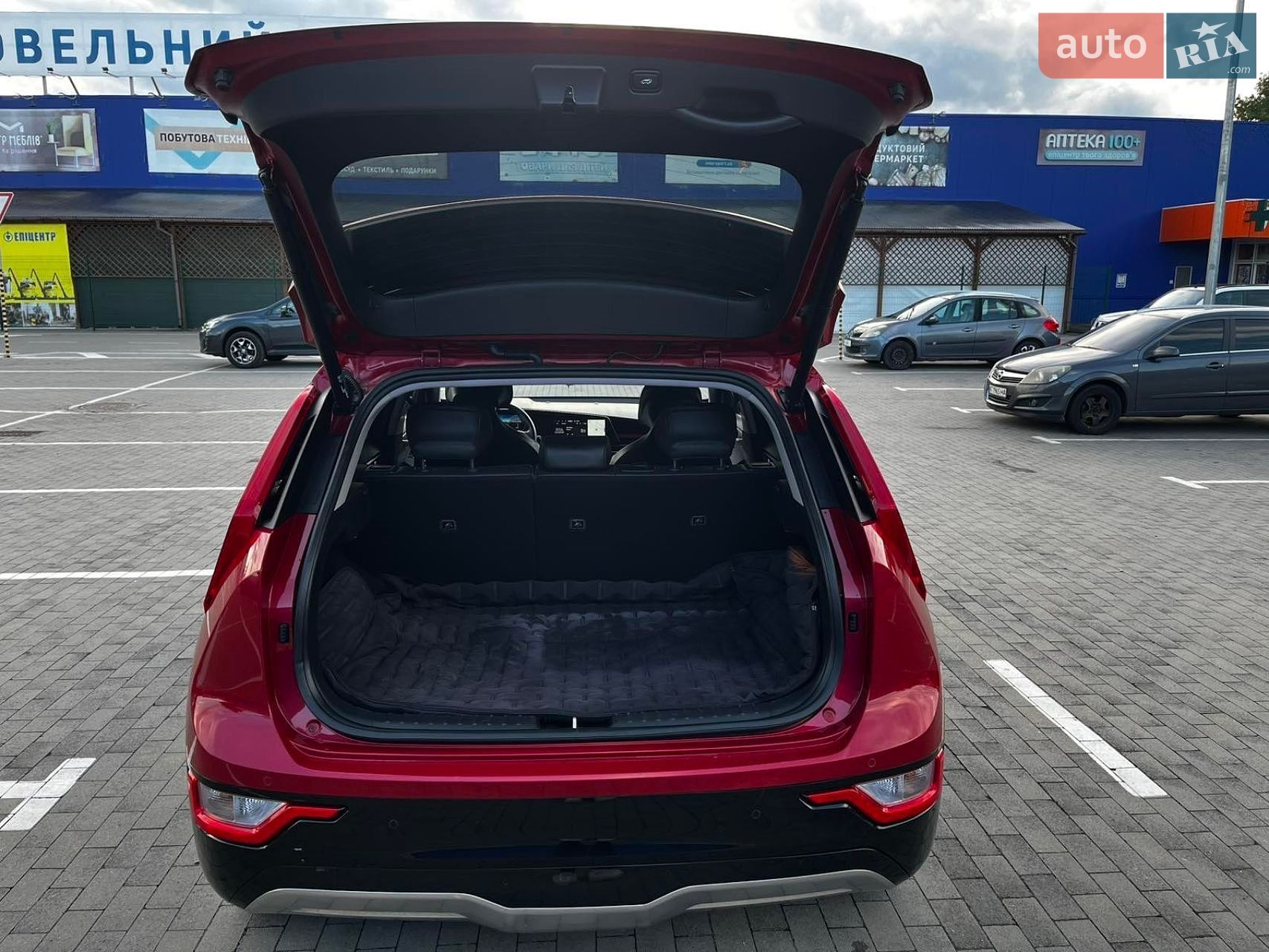 KIA Niro 2024 VIN KNDCR3L15R5113256 фото оголошення 5 з 18