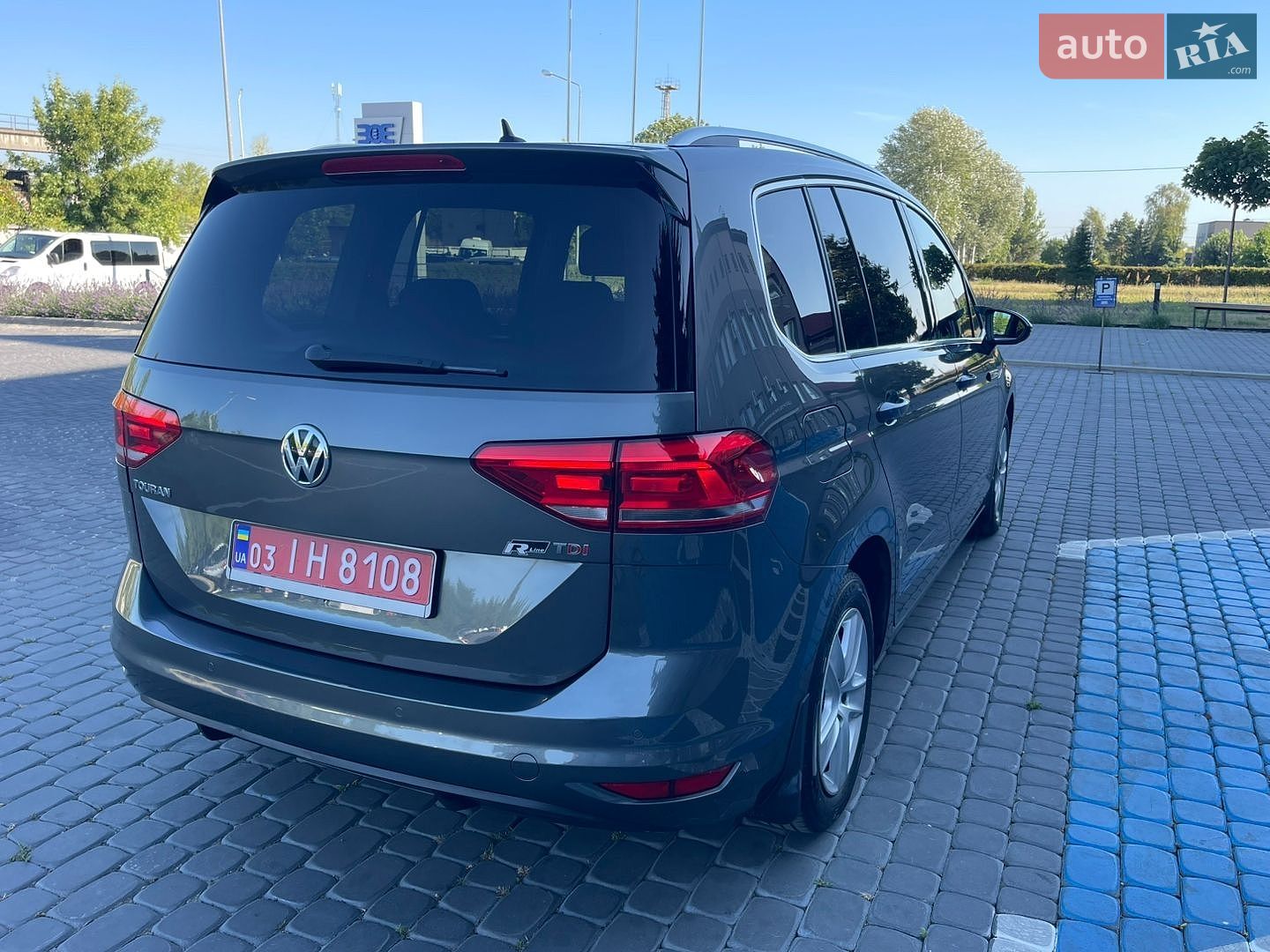Volkswagen Touran 2016 VIN WVGZZZ1TZHW017804 фото оголошення 11 з 43