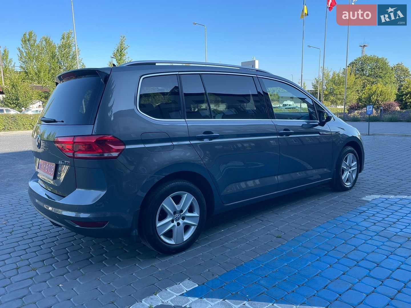 Volkswagen Touran 2016 VIN WVGZZZ1TZHW017804 фото оголошення 12 з 43