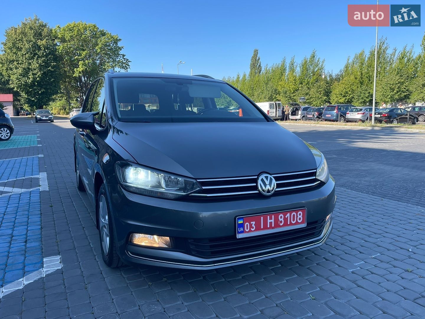 Volkswagen Touran 2016 VIN WVGZZZ1TZHW017804 фото оголошення 16 з 43