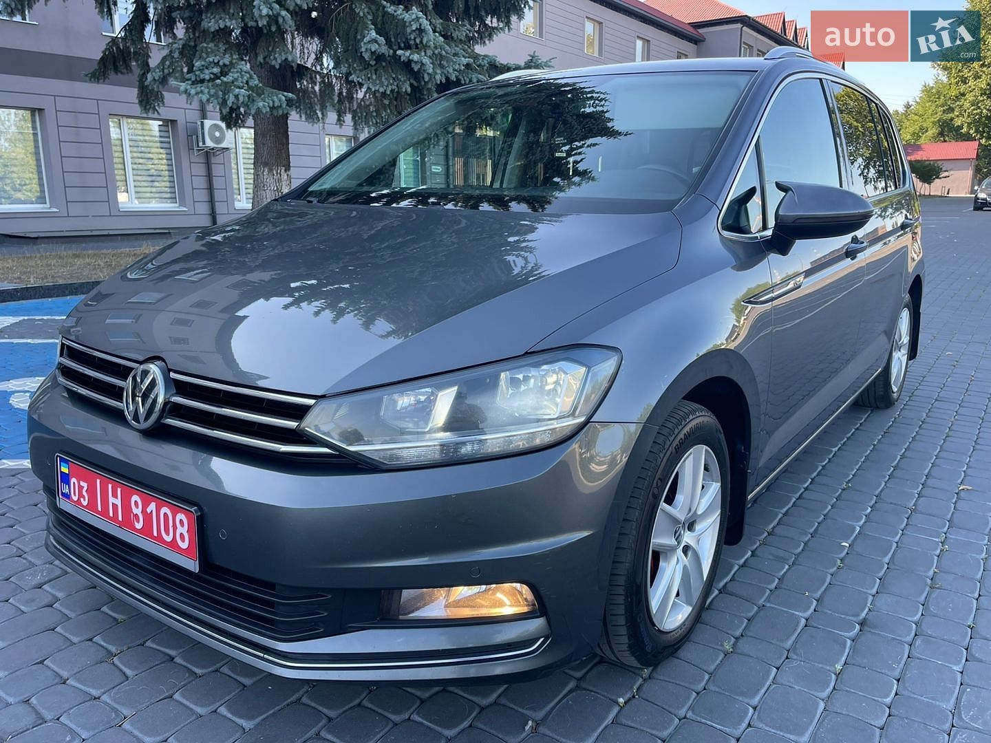 Volkswagen Touran 2016 VIN WVGZZZ1TZHW017804 фото оголошення 18 з 43