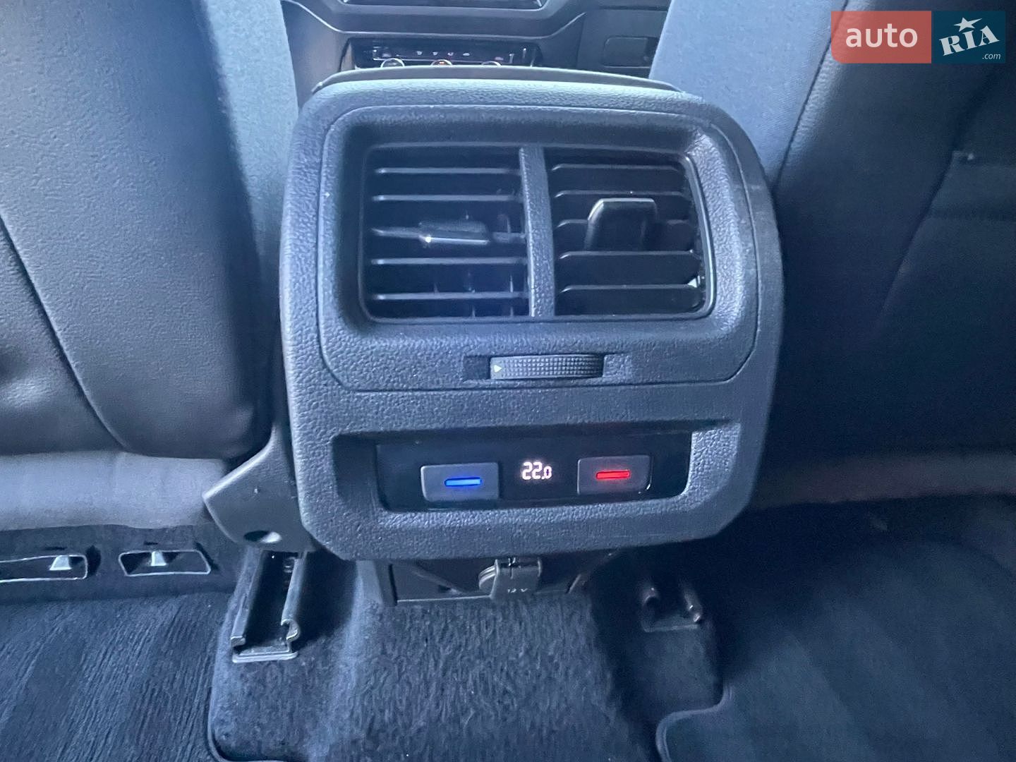 Volkswagen Touran 2016 VIN WVGZZZ1TZHW017804 фото оголошення 29 з 43