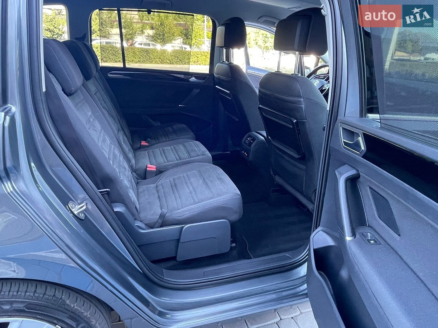 Volkswagen Touran 2016 VIN WVGZZZ1TZHW017804 фото оголошення 33 з 43