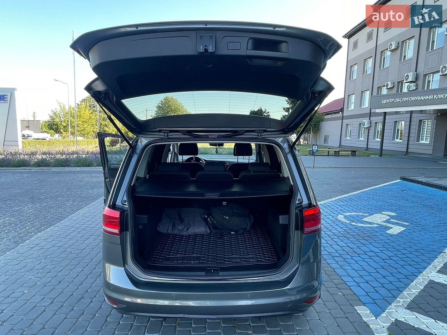 Volkswagen Touran 2016 VIN WVGZZZ1TZHW017804 фото оголошення 40 з 43