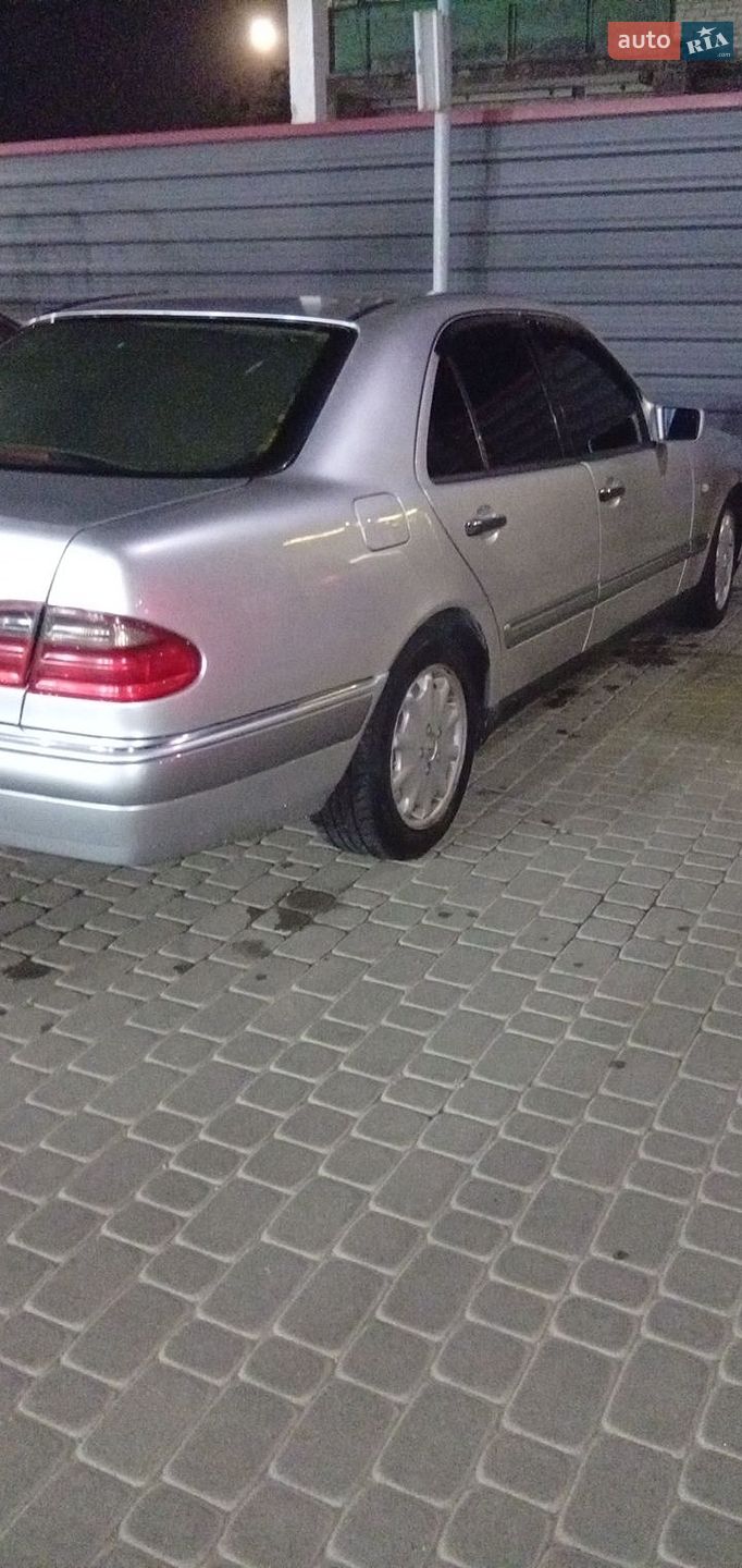 Mercedes-Benz E-Class 1999 VIN WDB2100071A927614 фото оголошення 10 з 19