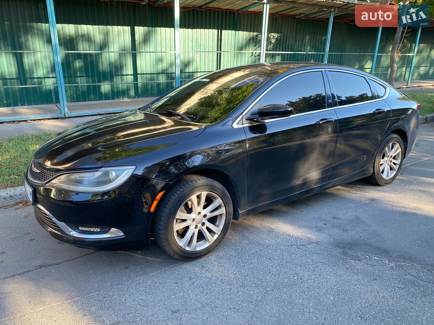 Chrysler 200 2014 VIN 1C3CCCAB5FN599032 фото оголошення 3 з 27