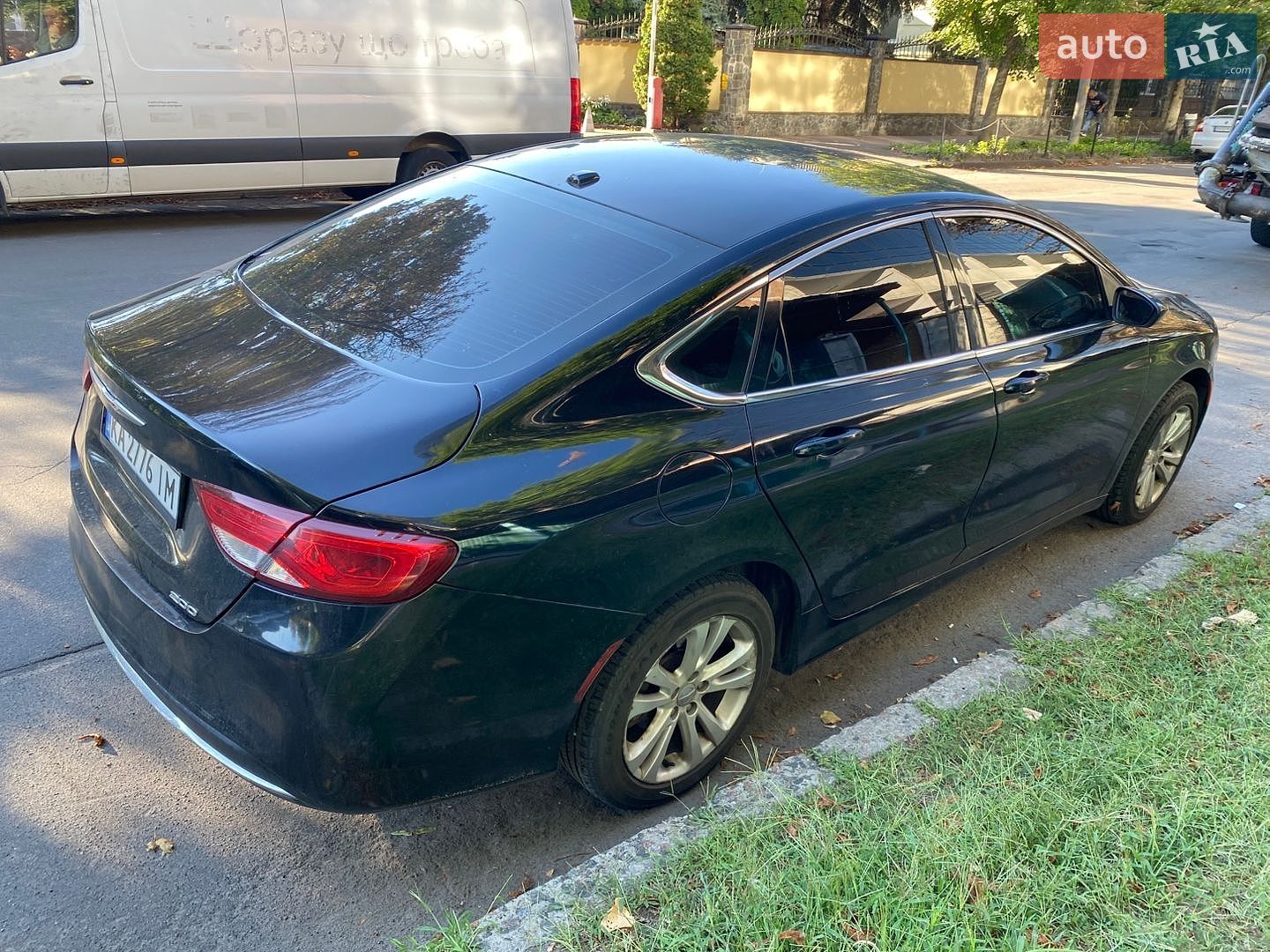 Chrysler 200 2014 VIN 1C3CCCAB5FN599032 фото оголошення 6 з 27