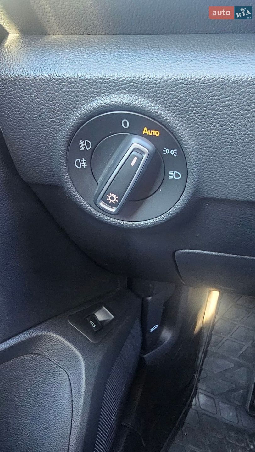Volkswagen T-Roc 2019 VIN WVGZZZA1ZKV174398 фото оголошення 16 з 21
