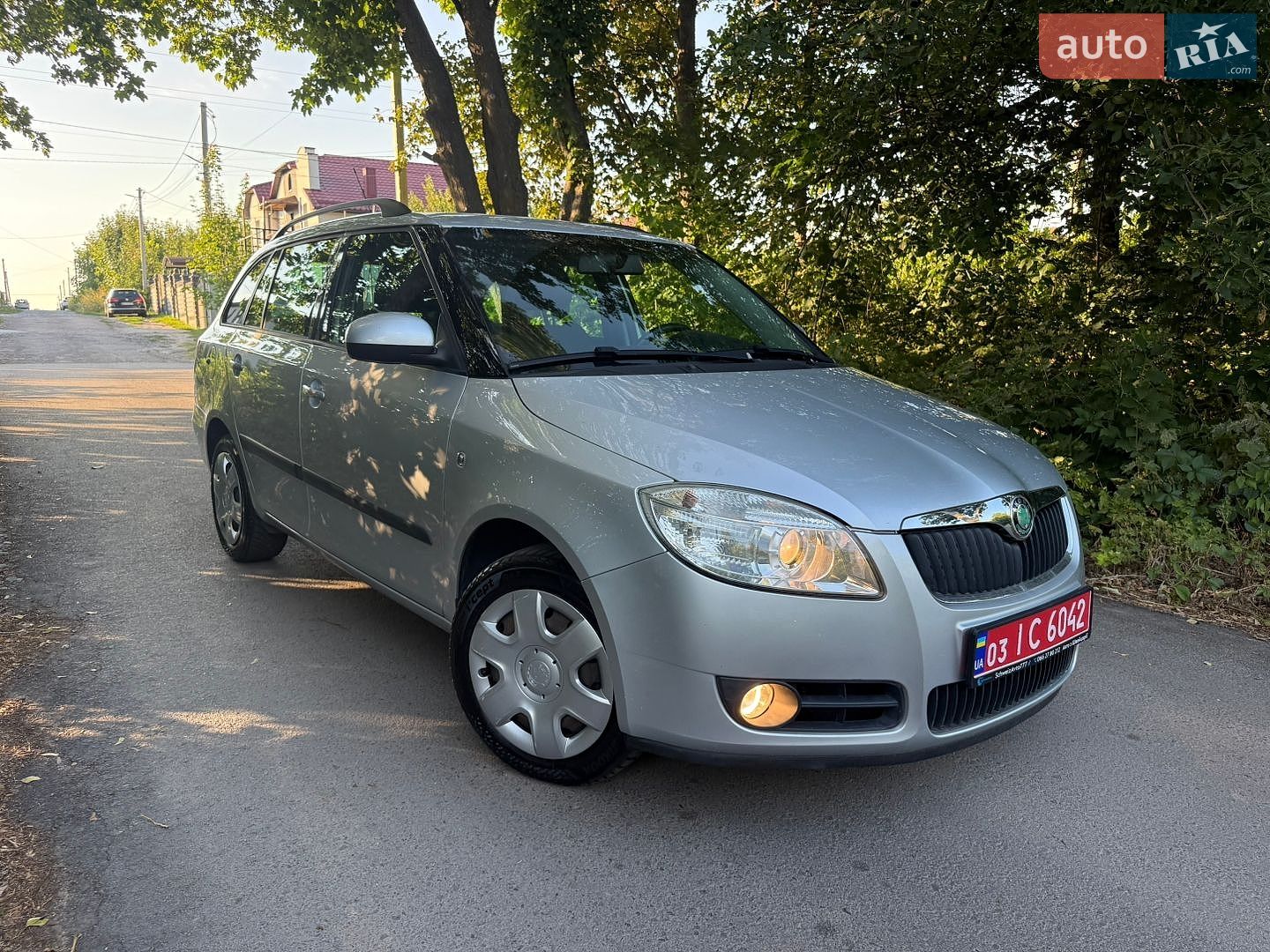 Skoda Fabia 2010 VIN TMBHC25JXA3172771 фото оголошення 2 з 45