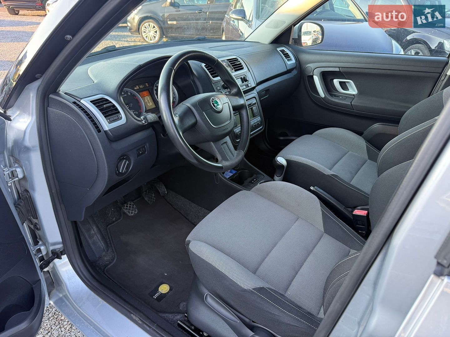 Skoda Fabia 2010 VIN TMBHC25JXA3172771 фото оголошення 40 з 45