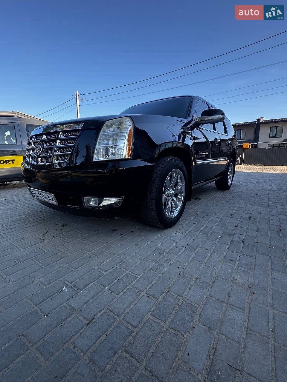 Cadillac Escalade 2008 VIN 1GYFK638X8R219929 фото оголошення 2 з 9