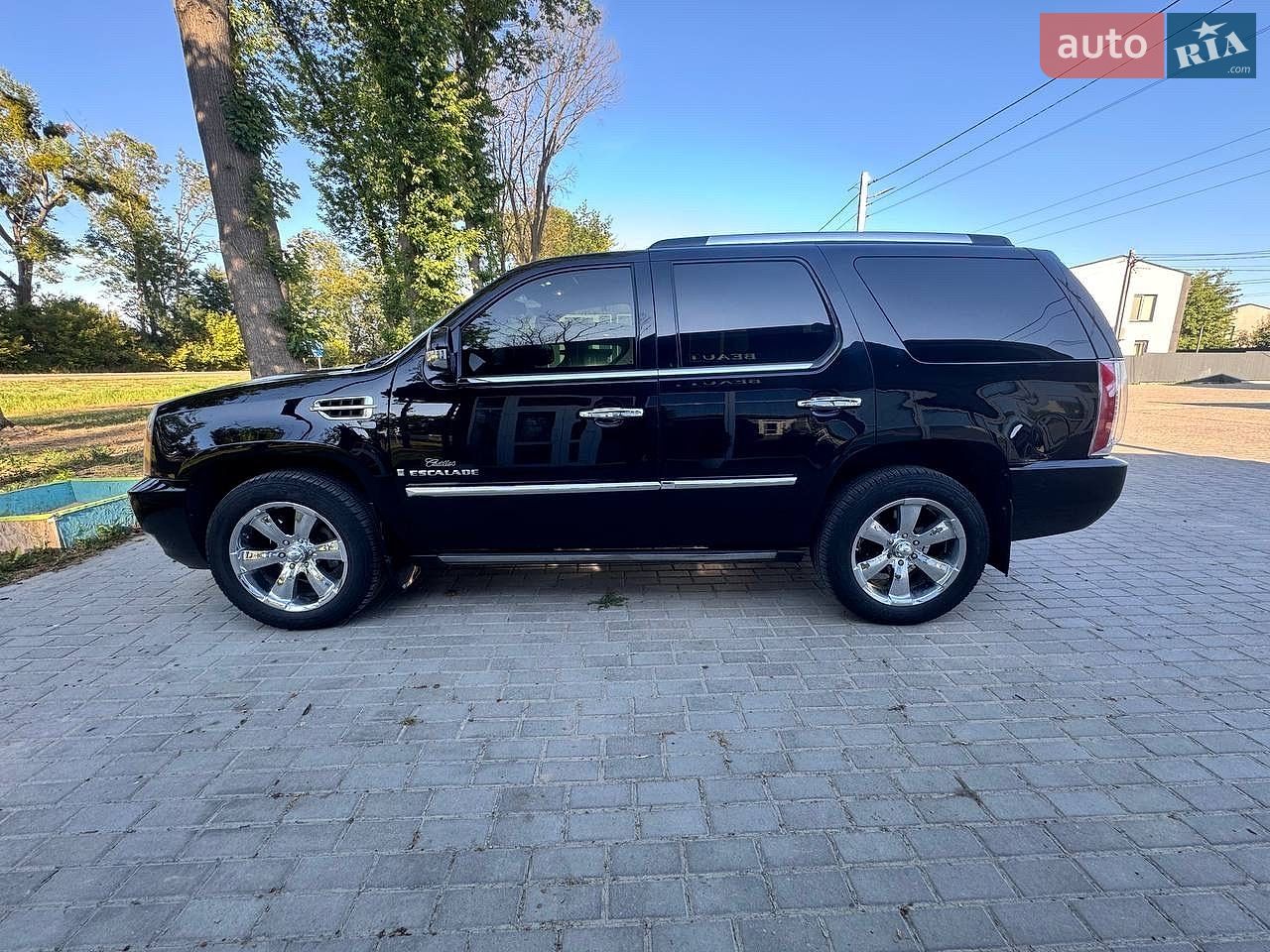 Cadillac Escalade 2008 VIN 1GYFK638X8R219929 фото оголошення 4 з 9