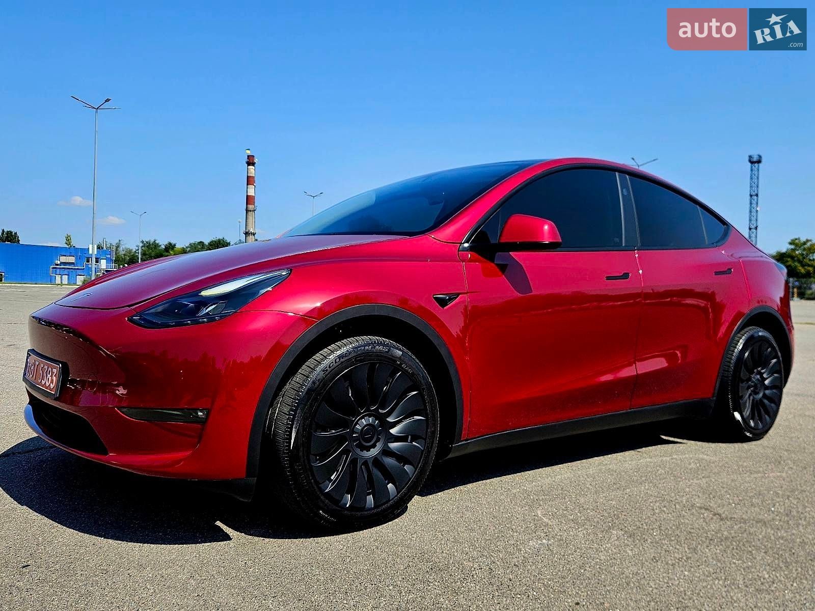Tesla Model Y 2024 VIN 7SAYGDEE8RA275110 фото оголошення 5 з 34