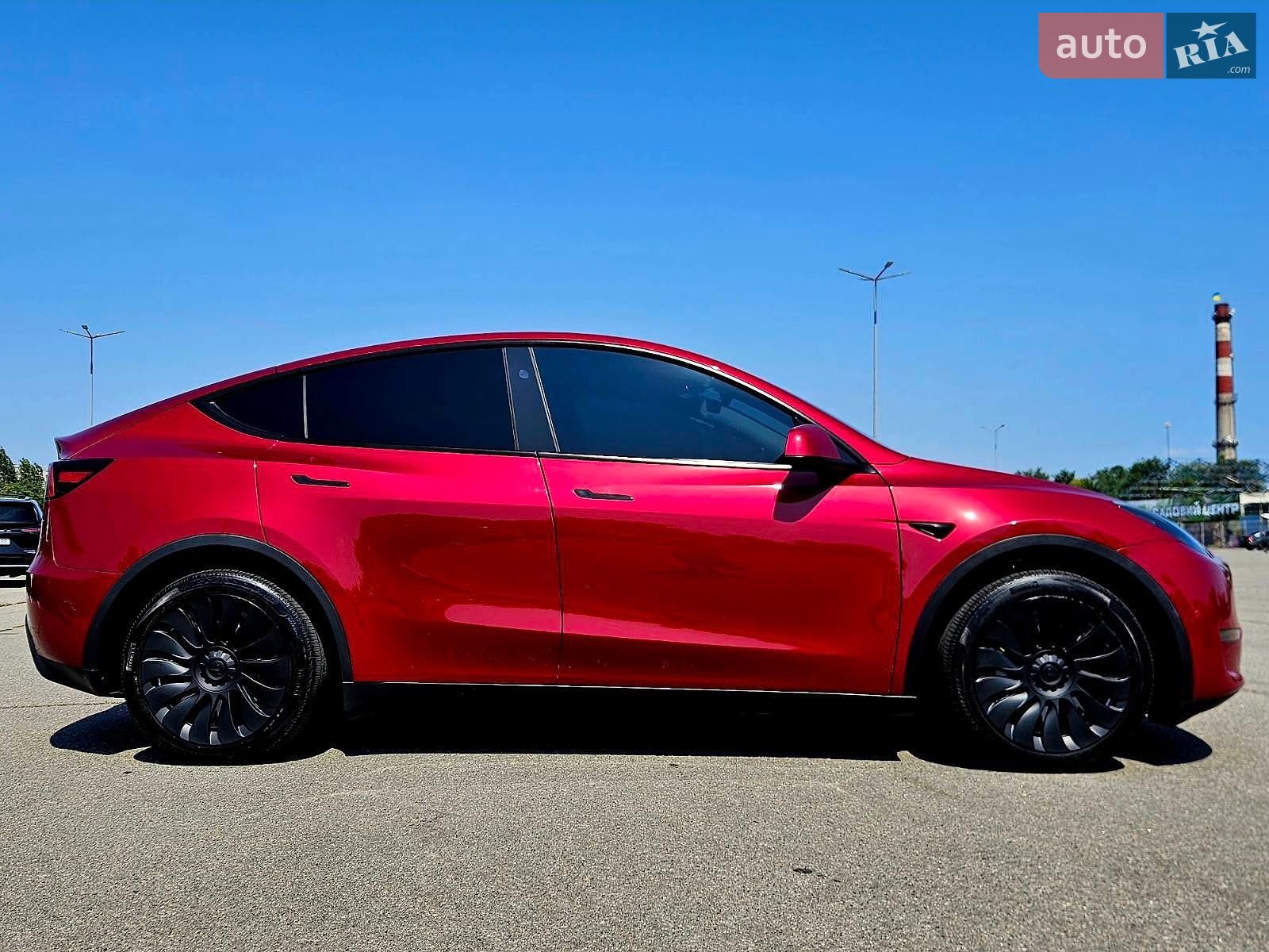 Tesla Model Y 2024 VIN 7SAYGDEE8RA275110 фото оголошення 20 з 34