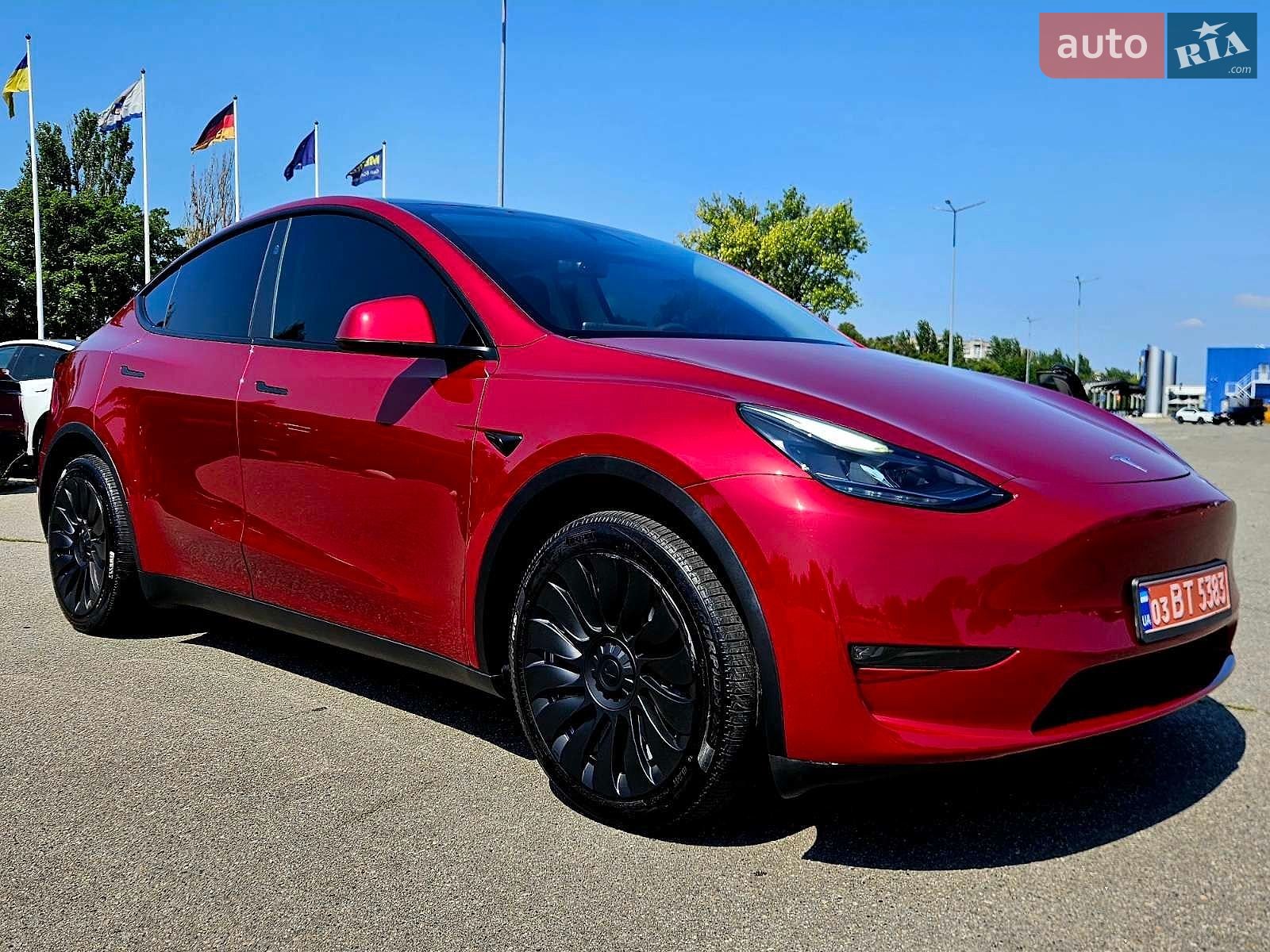 Tesla Model Y 2024 VIN 7SAYGDEE8RA275110 фото оголошення 22 з 34