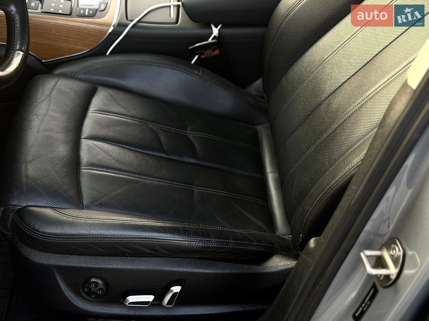 Audi A6 2015 VIN WAUZZZ4G2GN096815 фото оголошення 17 з 45