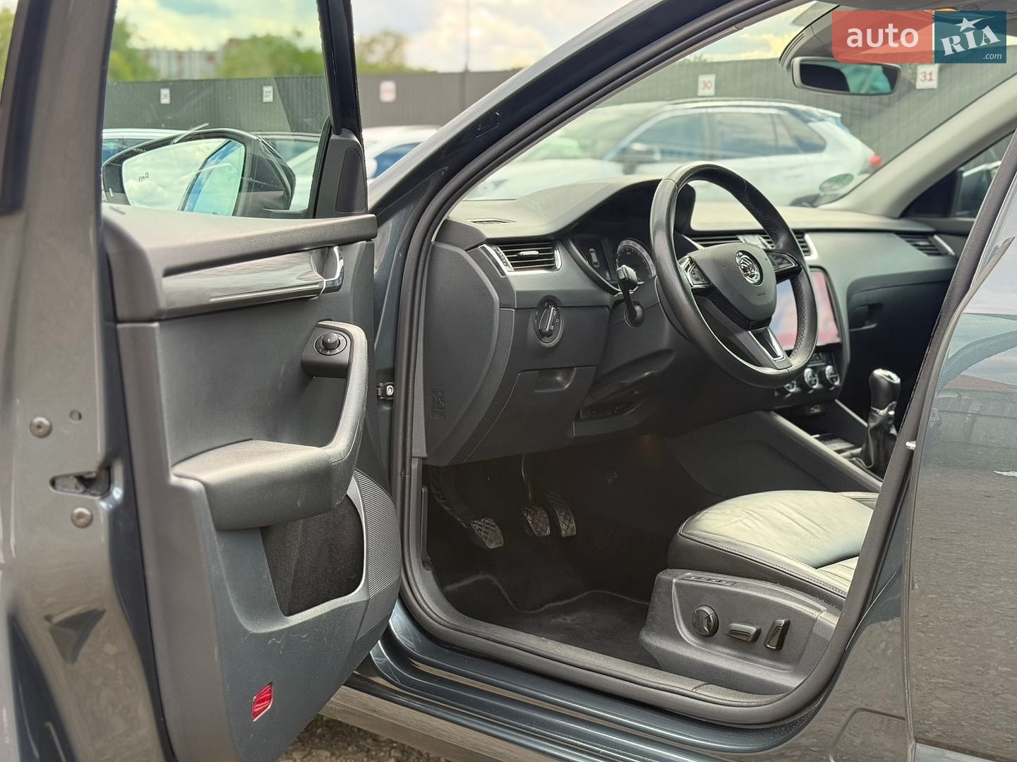 Skoda Octavia 2020 VIN TMBJJ7NEXL0151611 фото оголошення 21 з 89