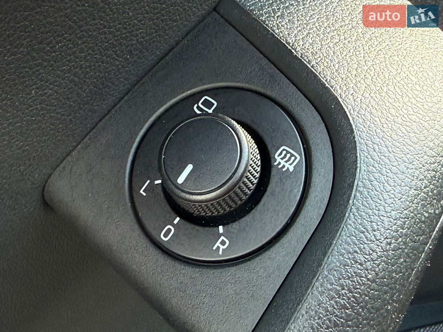 Skoda Octavia 2020 VIN TMBJJ7NEXL0151611 фото оголошення 26 з 89