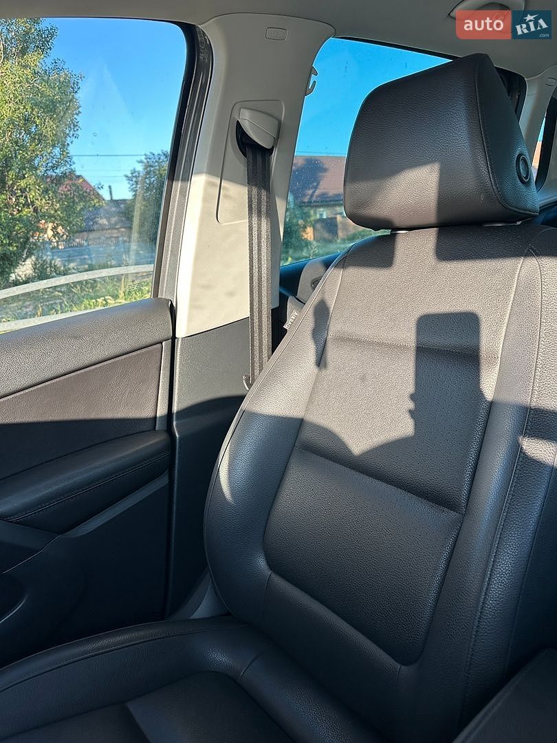 Volkswagen Tiguan 2015 VIN WVGBV7AX8GW537121 фото оголошення 5 з 12