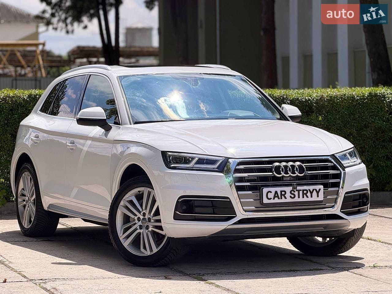 Audi Q5 2018 VIN WA1CNAFY1J2215887 фото оголошення 2 з 78