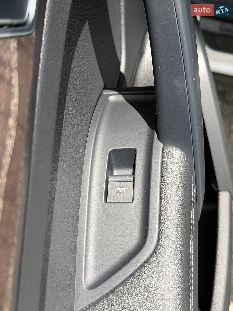 Audi Q5 2018 VIN WA1CNAFY1J2215887 фото оголошення 42 з 78