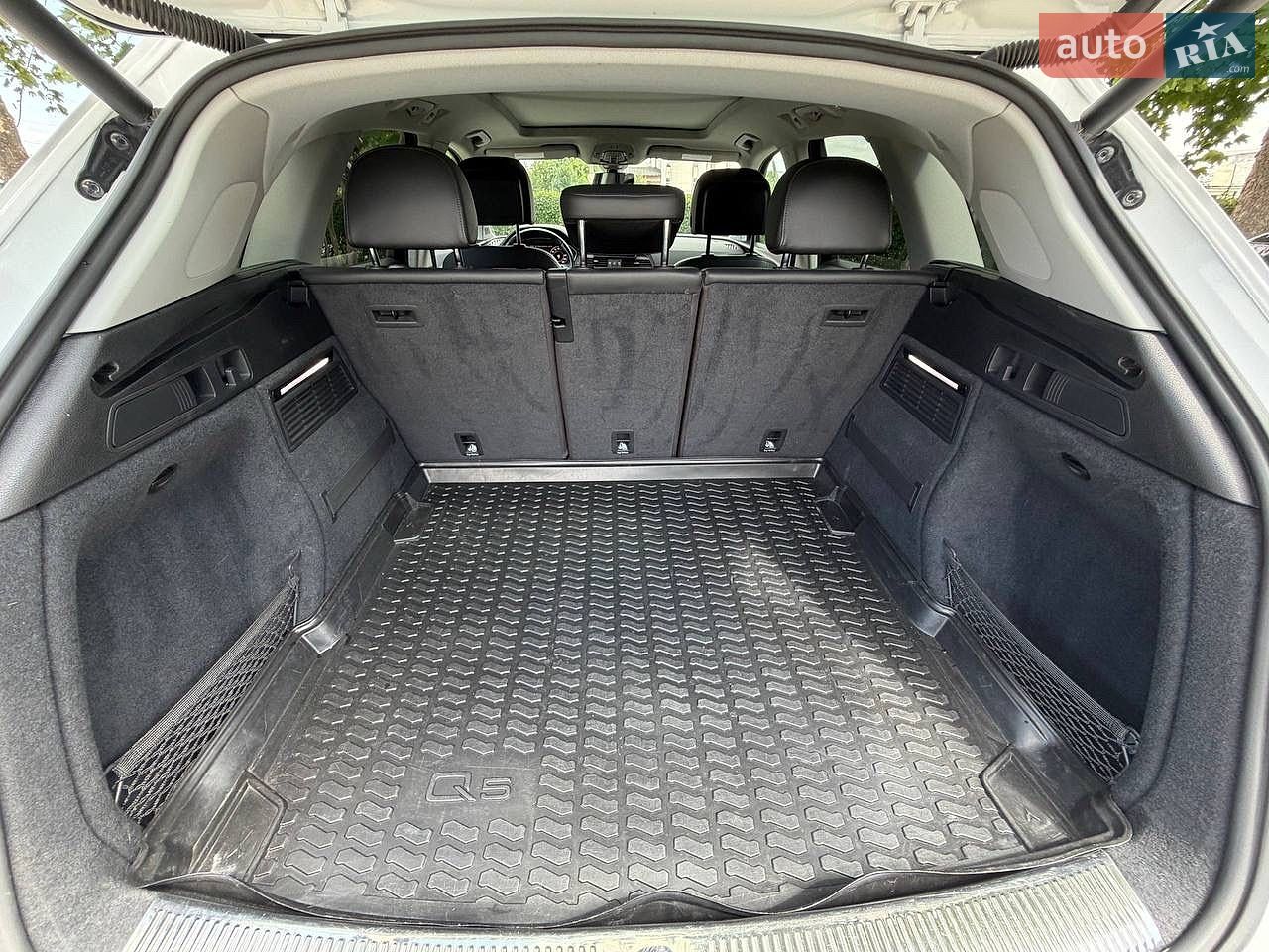Audi Q5 2018 VIN WA1CNAFY1J2215887 фото оголошення 47 з 78