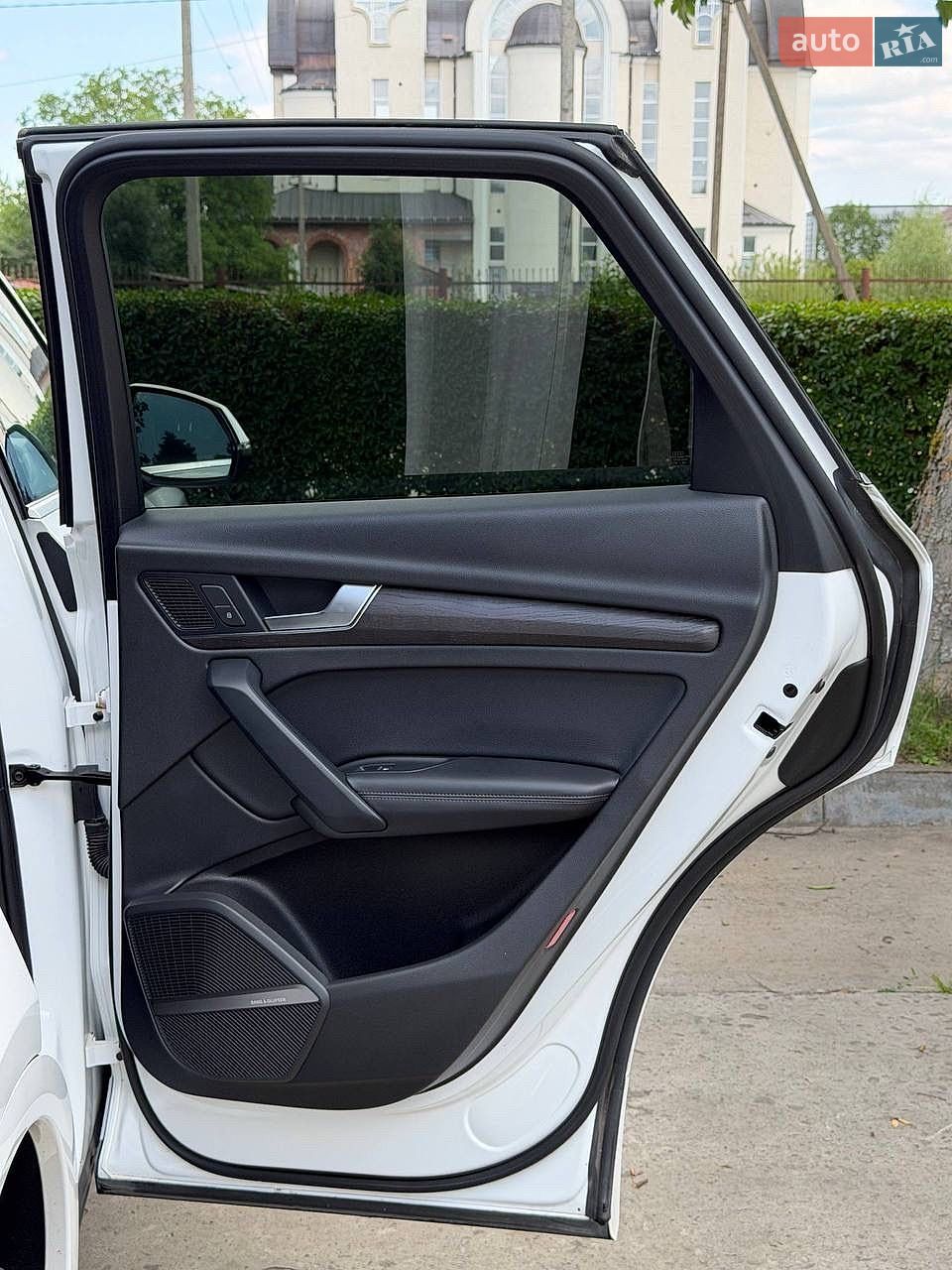 Audi Q5 2018 VIN WA1CNAFY1J2215887 фото оголошення 57 з 78