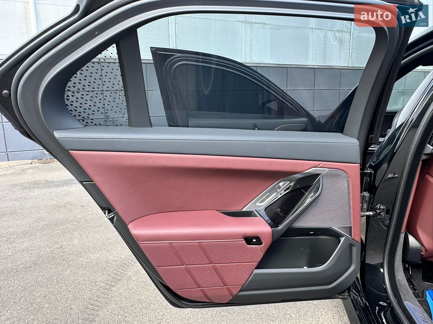 BMW 7 Series 2024 VIN WBA21EJ070CT40193 фото оголошення 31 з 51