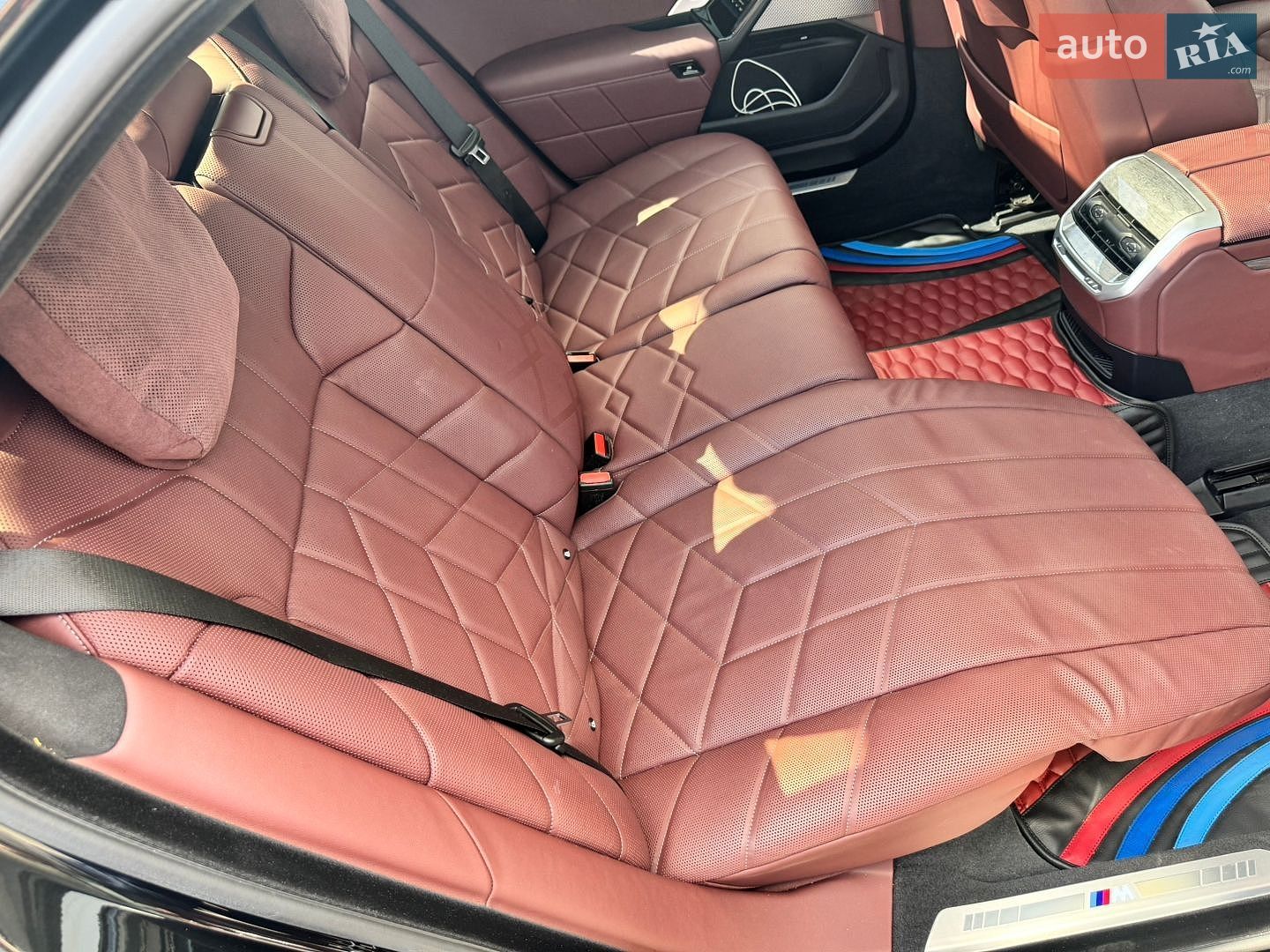 BMW 7 Series 2024 VIN WBA21EJ070CT40193 фото оголошення 42 з 51