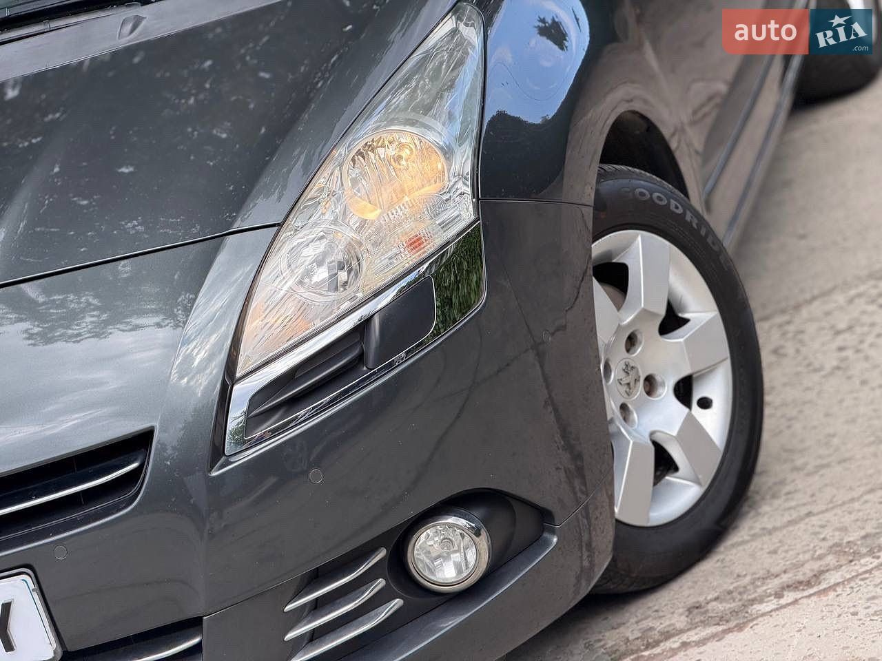 Peugeot 5008 2011 VIN VF30ARHE8BS110533 фото оголошення 10 з 57