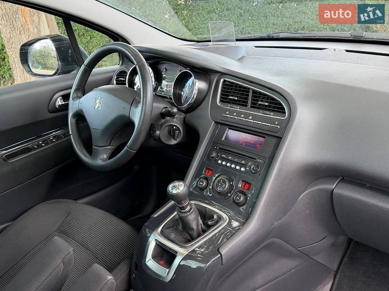 Peugeot 5008 2011 VIN VF30ARHE8BS110533 фото оголошення 32 з 57