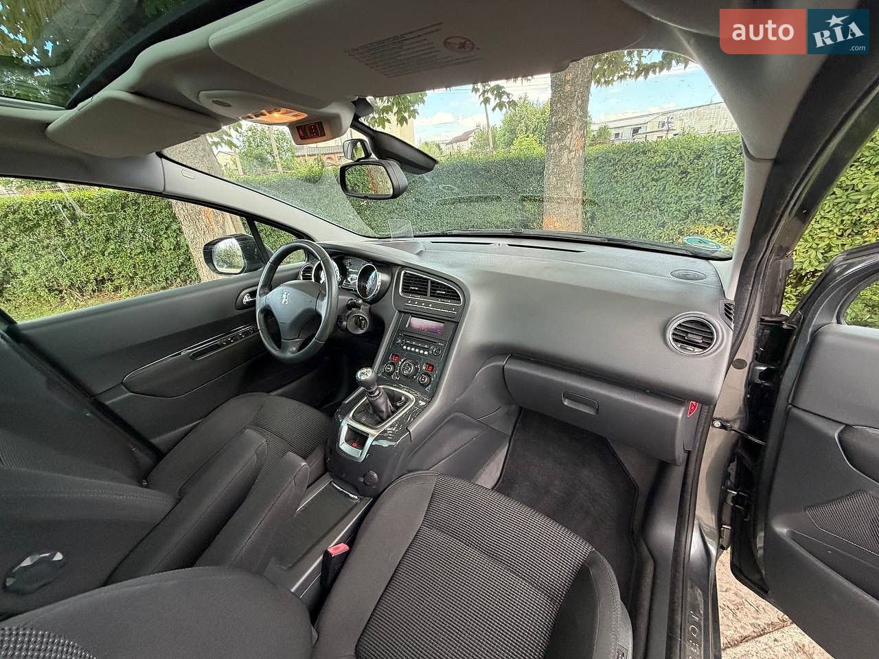 Peugeot 5008 2011 VIN VF30ARHE8BS110533 фото оголошення 31 з 57