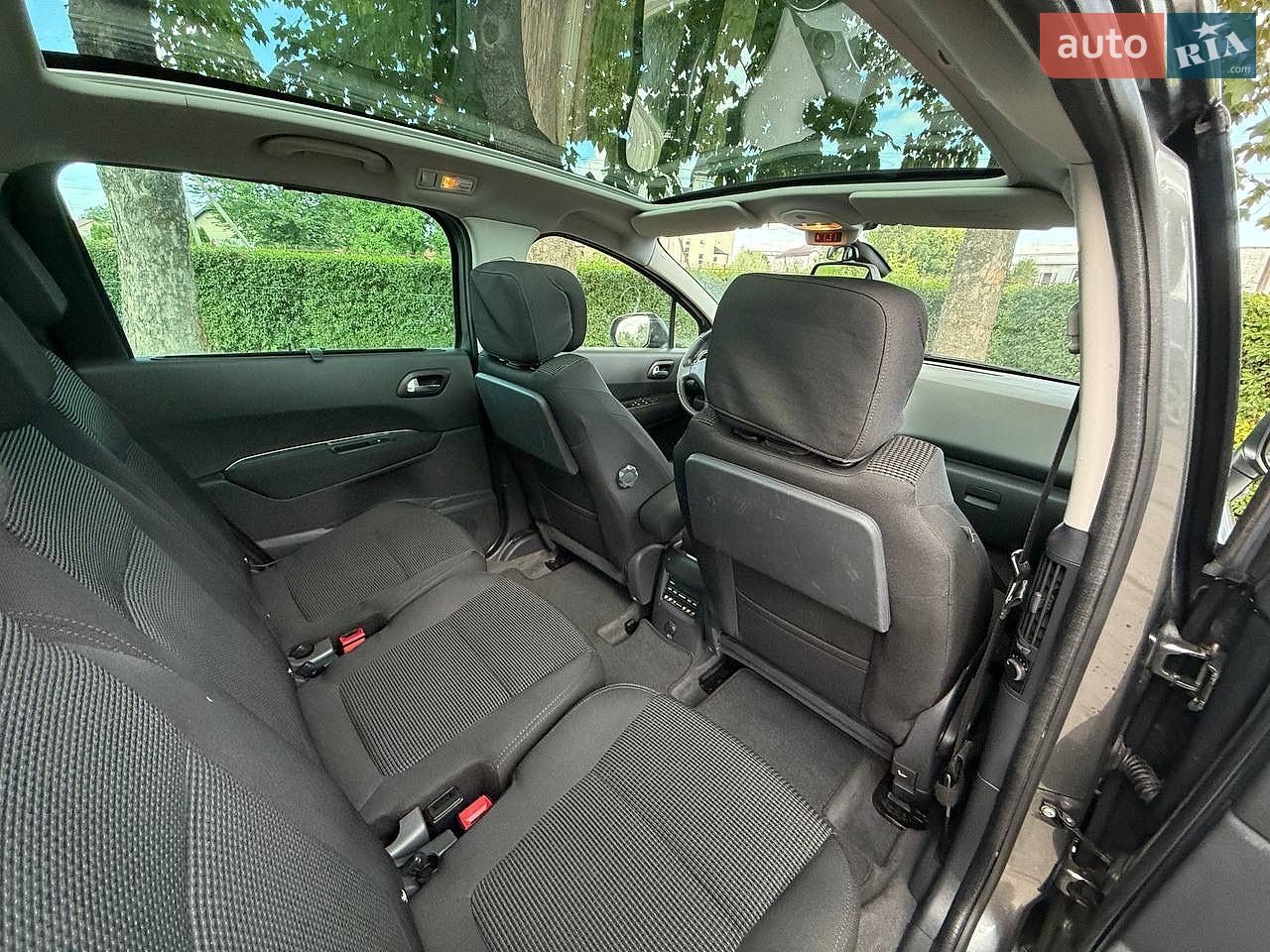 Peugeot 5008 2011 VIN VF30ARHE8BS110533 фото оголошення 35 з 57