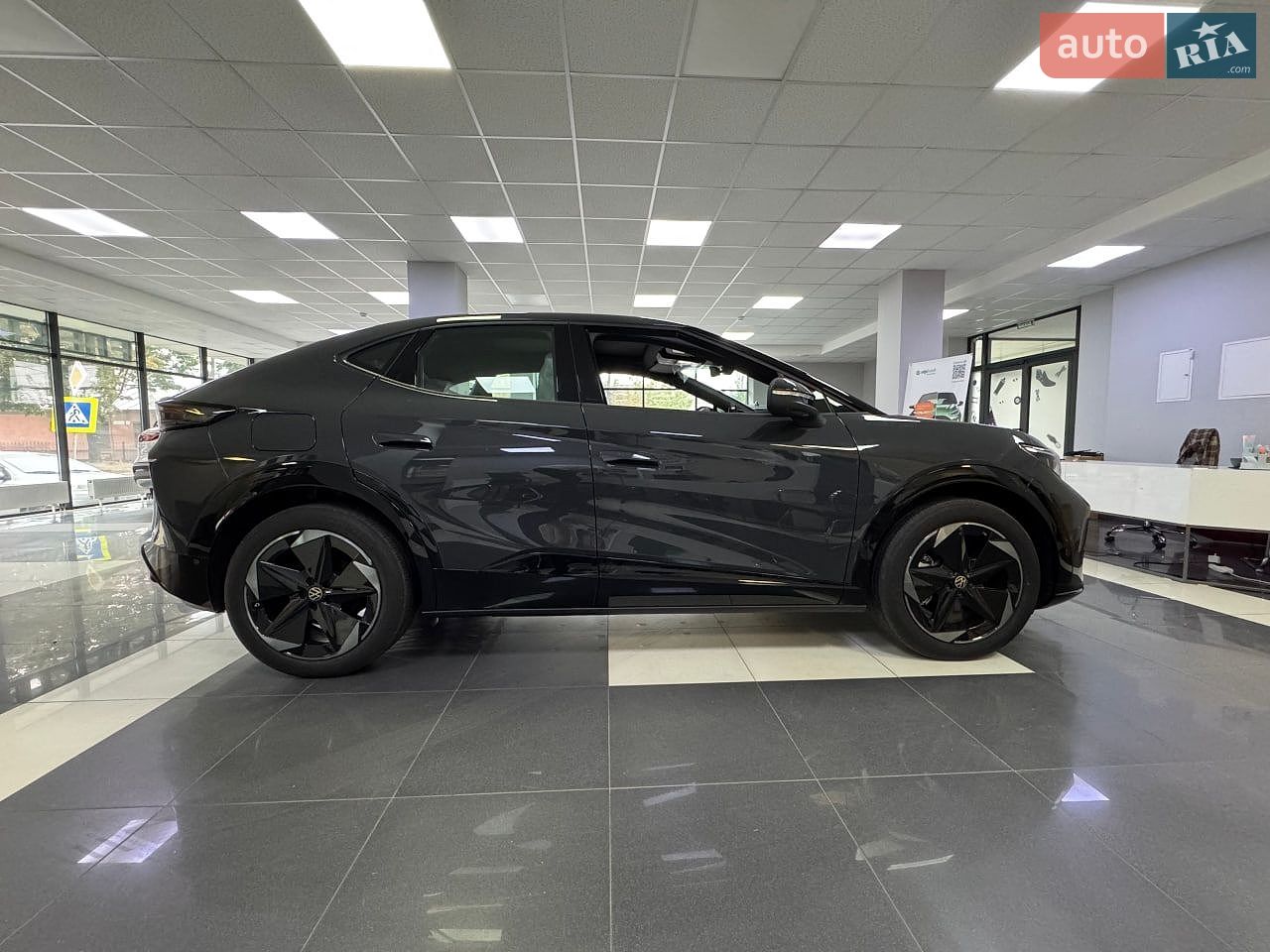 Volkswagen ID. UNYX 2024 VIN HVWJA1ER9R1205990 фото оголошення 4 з 21
