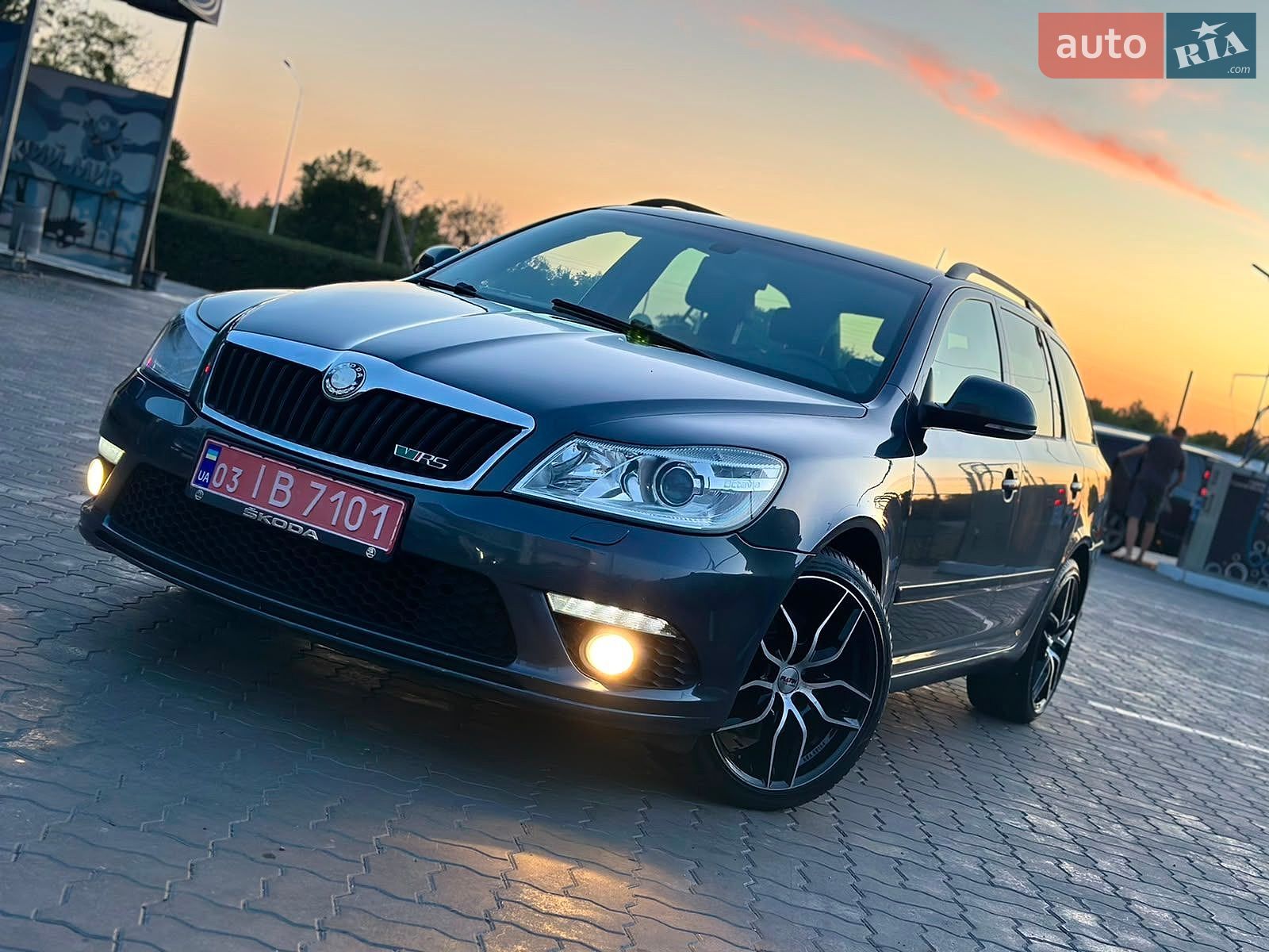 Skoda Octavia 2012 VIN TMBUH61Z5C2010946 фото оголошення 4 з 72