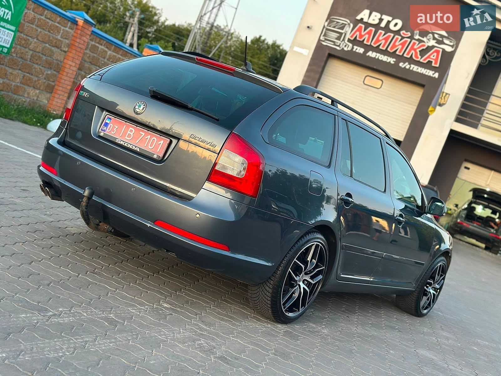Skoda Octavia 2012 VIN TMBUH61Z5C2010946 фото оголошення 8 з 72