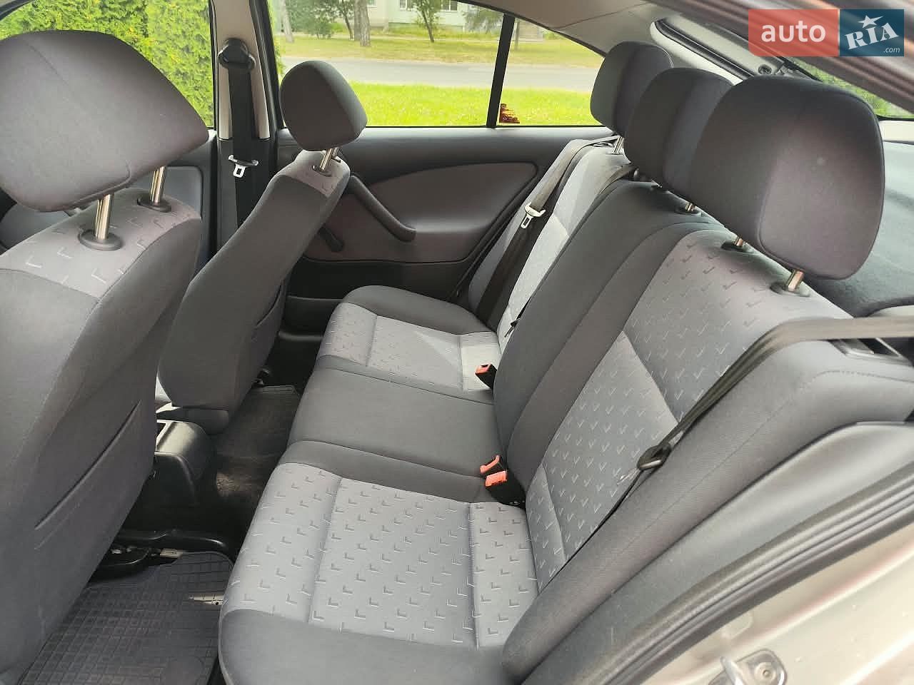 Skoda Octavia 2010 VIN TMBDX41U0A8862384 фото оголошення 10 з 11