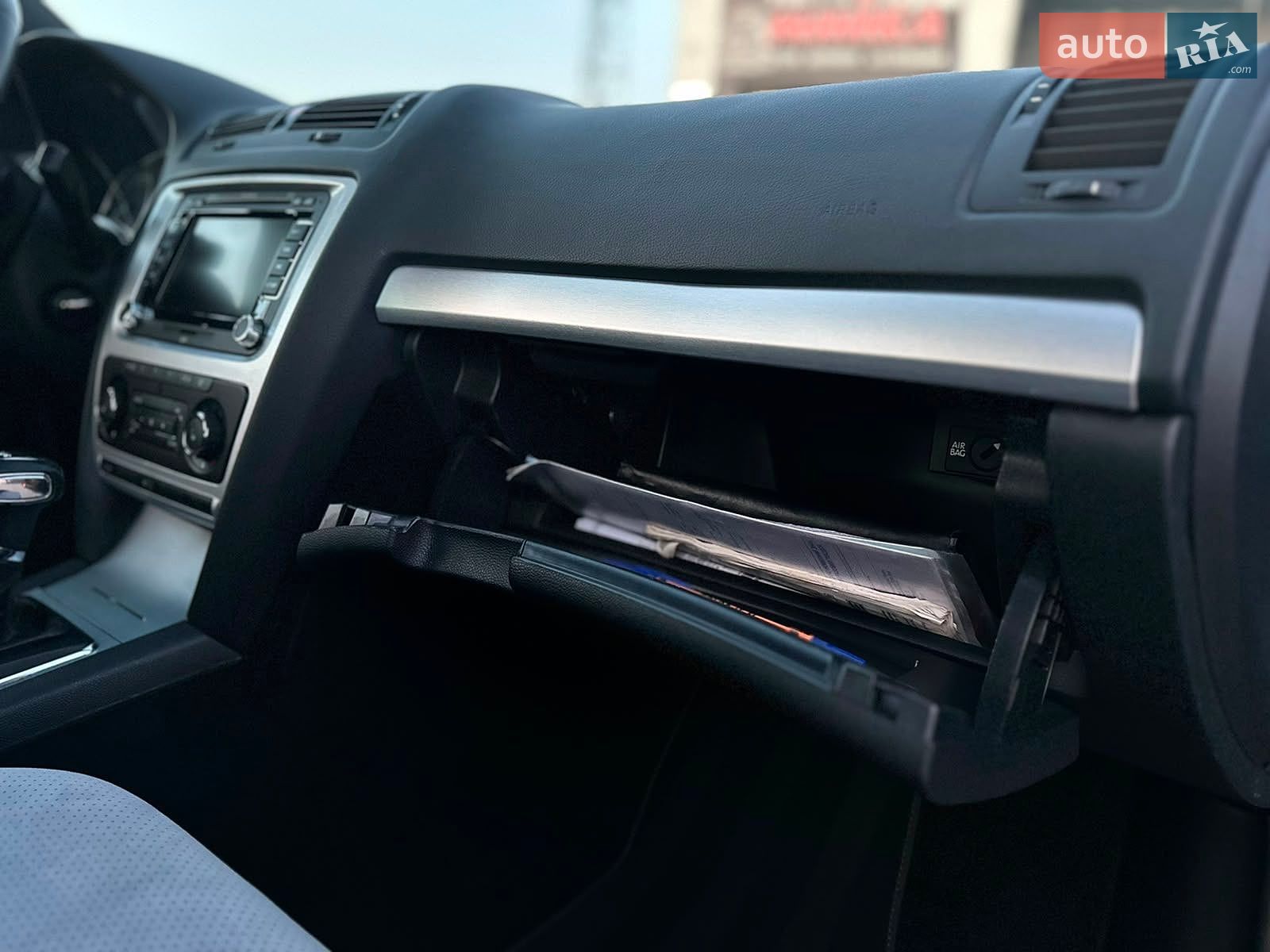 Skoda Octavia 2012 VIN TMBUH61Z5C2010946 фото оголошення 30 з 72