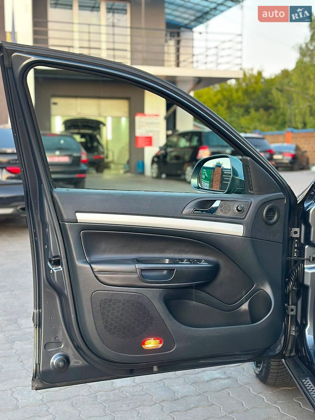 Skoda Octavia 2012 VIN TMBUH61Z5C2010946 фото оголошення 28 з 72